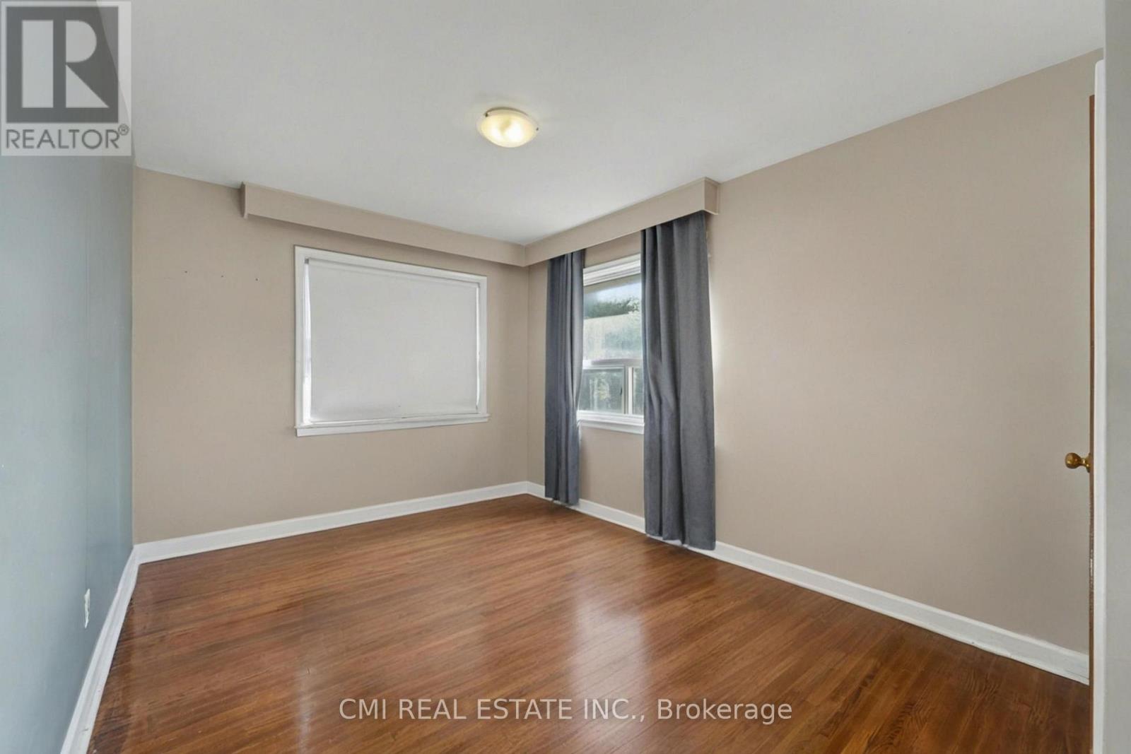 2610 Islington Avenue, Toronto, Ontario  M9V 2X3 - Photo 19 - W13083076