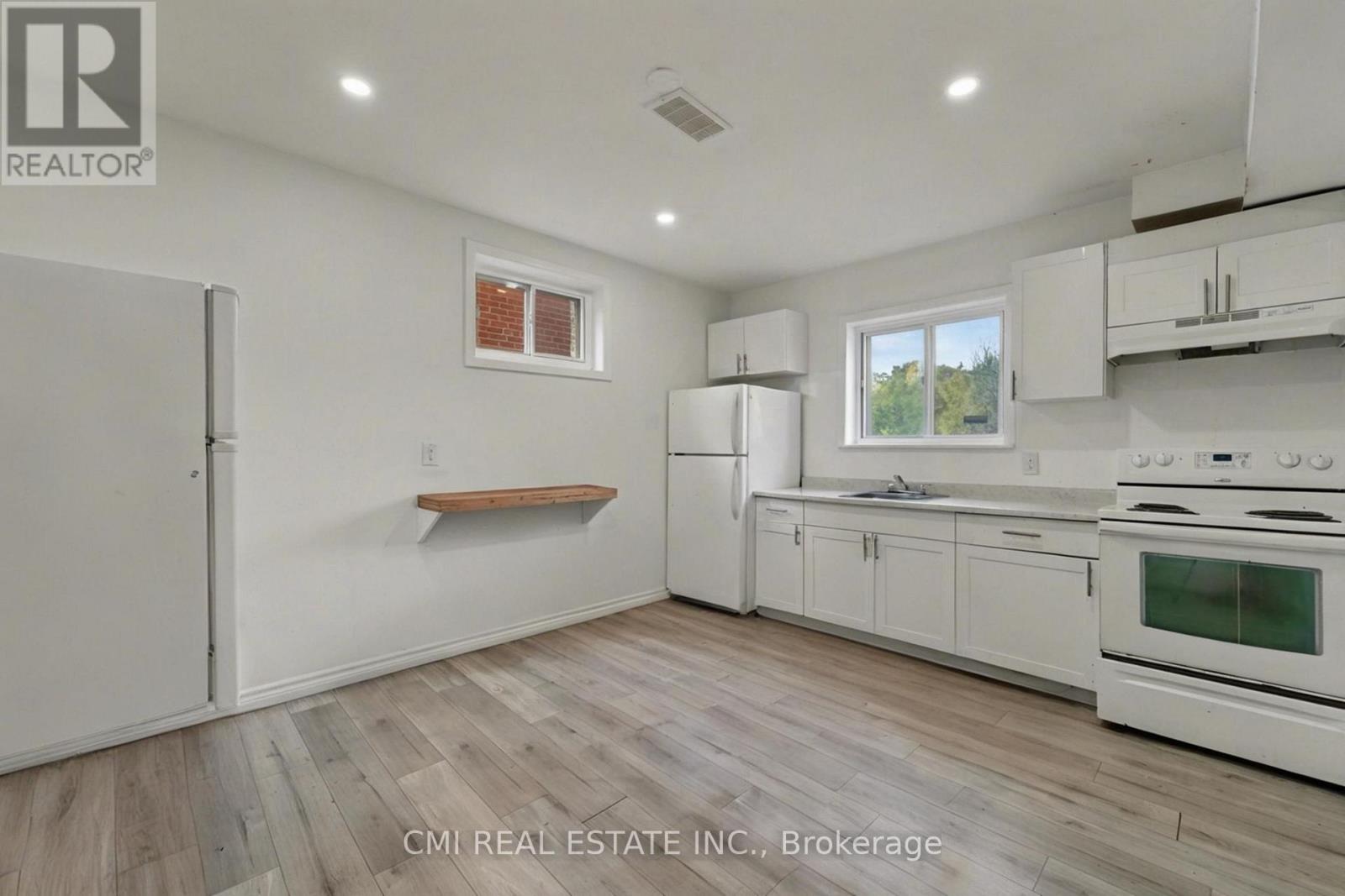 2610 Islington Avenue, Toronto, Ontario  M9V 2X3 - Photo 31 - W13083076