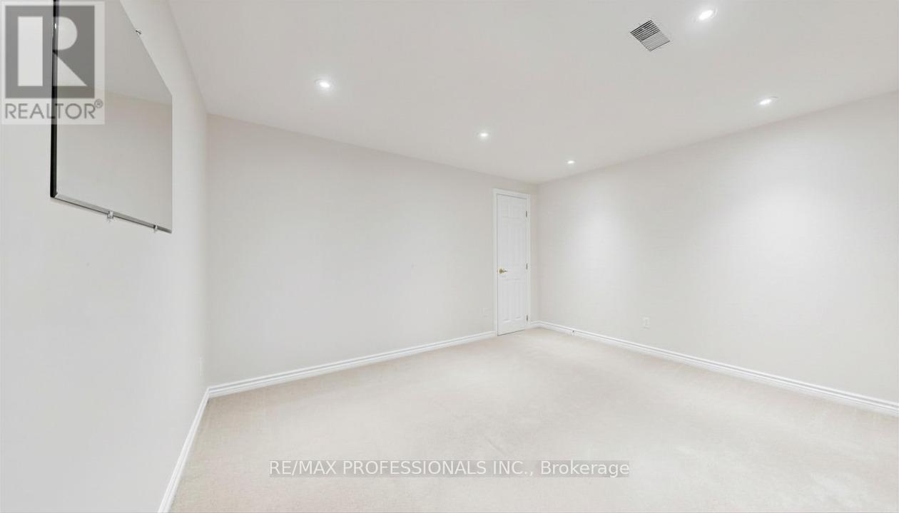 117 Mercury Road, Toronto, Ontario  M9W 3H7 - Photo 20 - W13083130