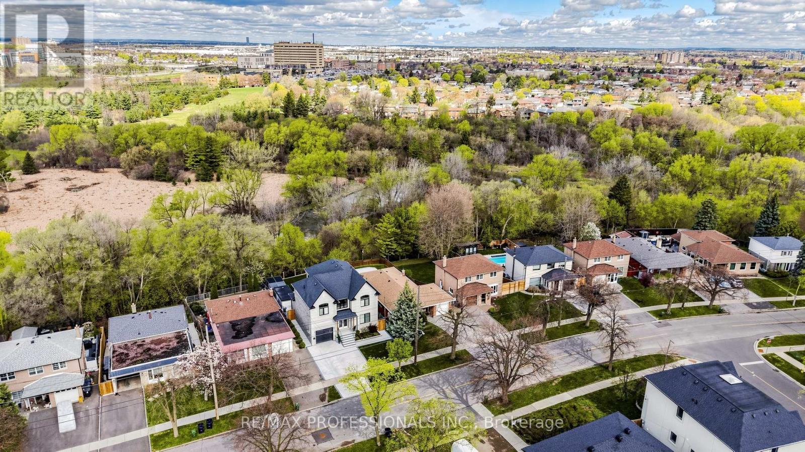 117 Mercury Road, Toronto, Ontario  M9W 3H7 - Photo 32 - W13083130