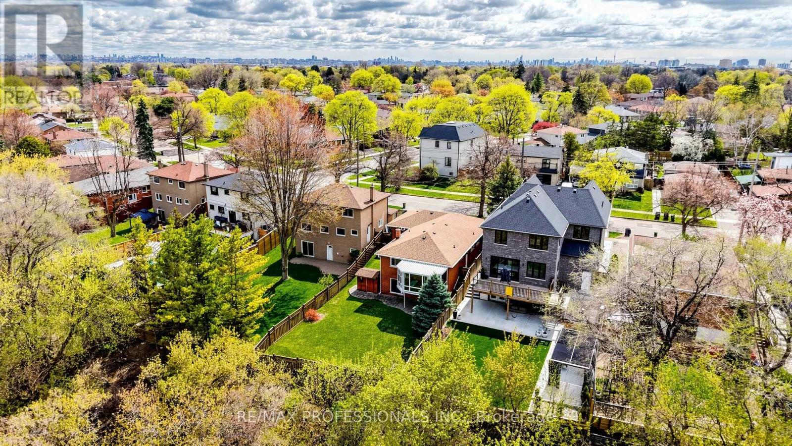 117 Mercury Road, Toronto, Ontario  M9W 3H7 - Photo 34 - W13083130