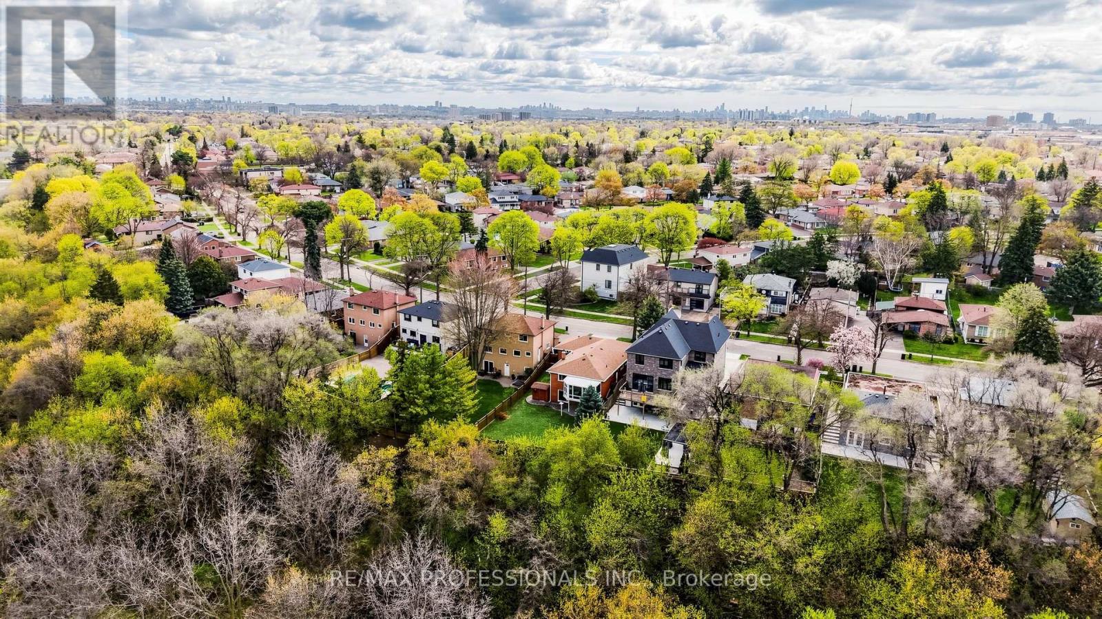 117 Mercury Road, Toronto, Ontario  M9W 3H7 - Photo 38 - W13083130