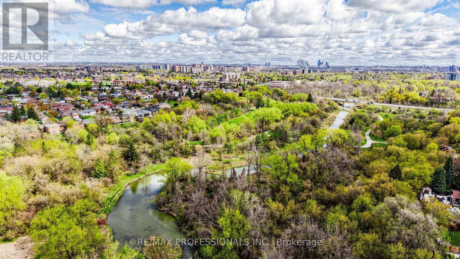 117 Mercury Road, Toronto, Ontario  M9W 3H7 - Photo 39 - W13083130