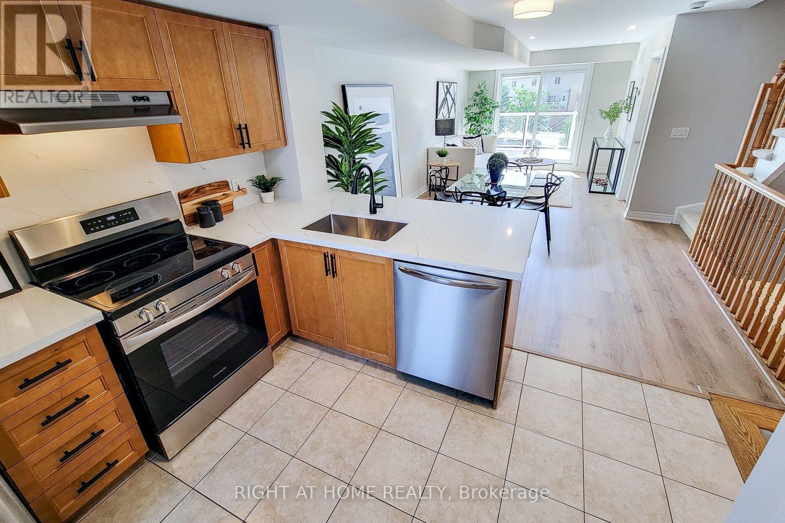 33 - 1380 Costigan Road, Milton, Ontario  L9T 8L2 - Photo 10 - W13083228