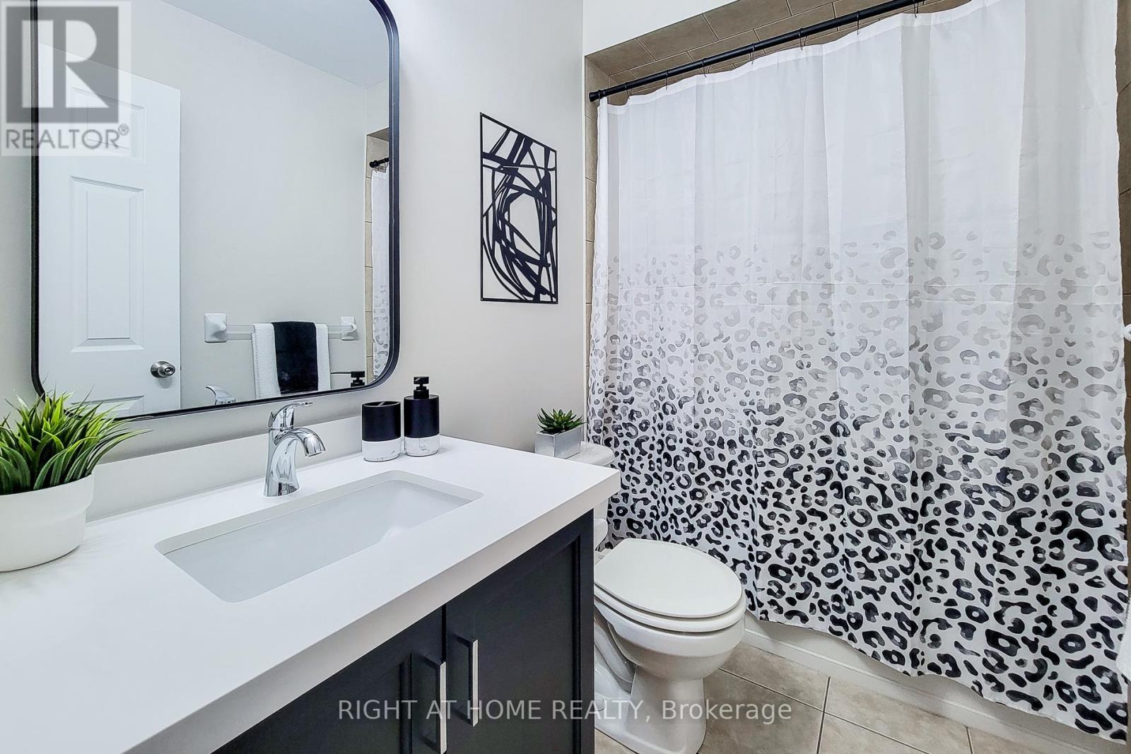 33 - 1380 Costigan Road, Milton, Ontario  L9T 8L2 - Photo 18 - W13083228