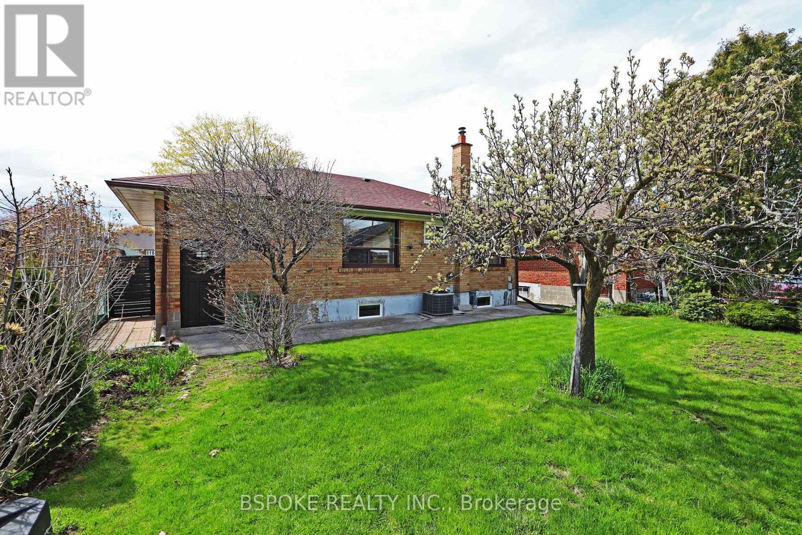 19 Nordin Avenue, Toronto, Ontario  M8Z 2A9 - Photo 29 - W13083256