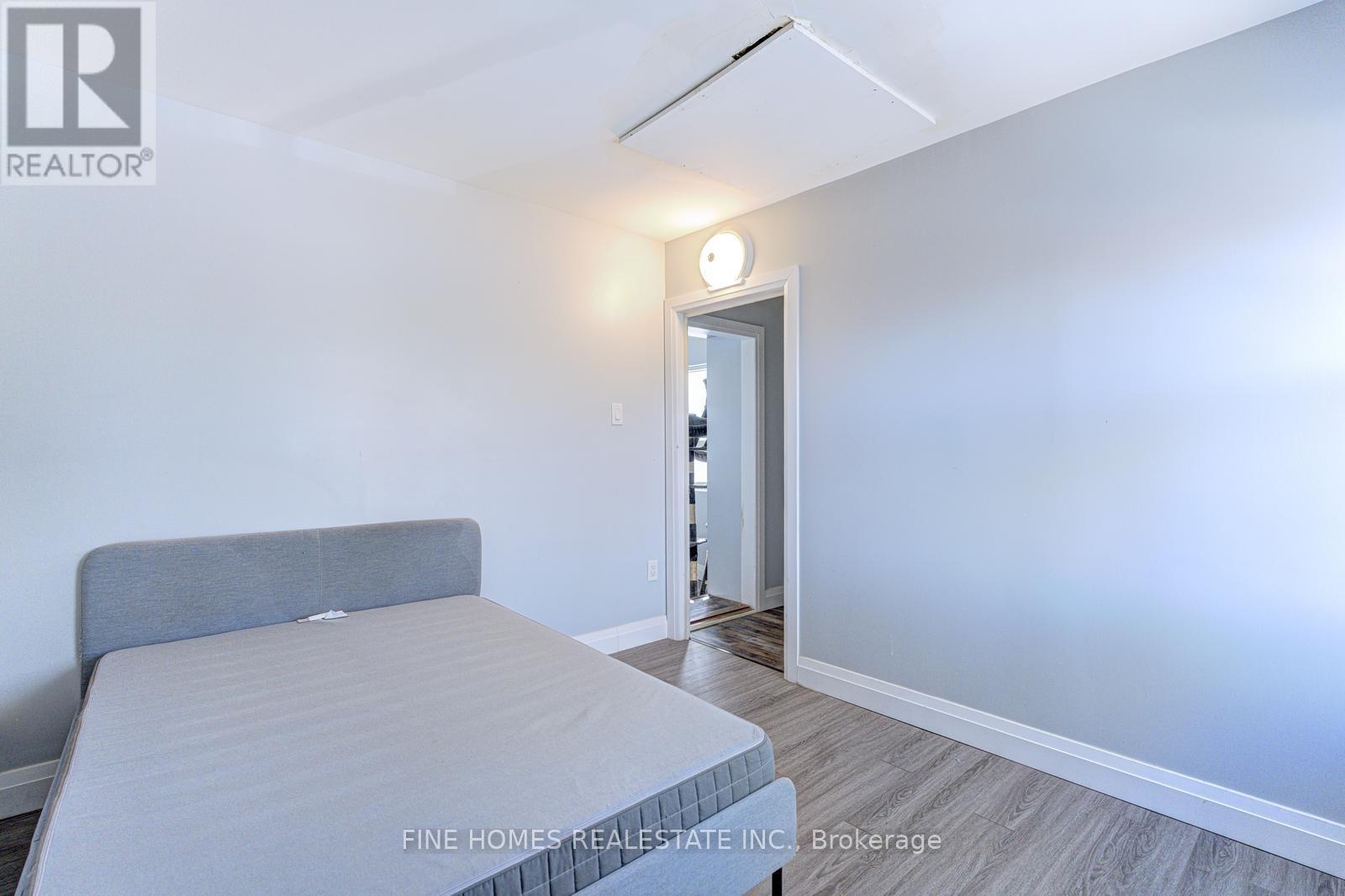 1762 Keele Street, Toronto, Ontario  M6M 3X1 - Photo 10 - W13083258