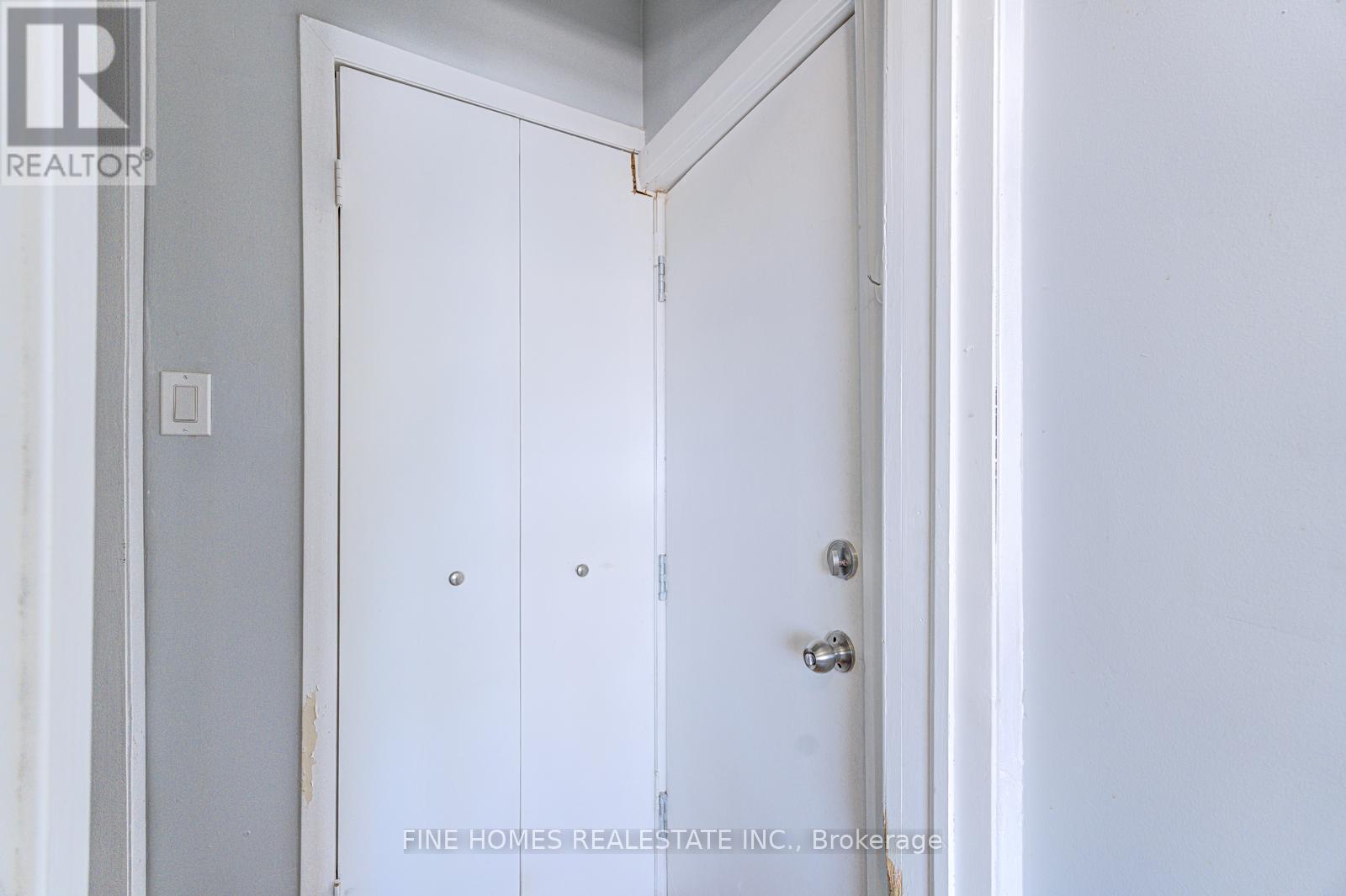 1762 Keele Street, Toronto, Ontario  M6M 3X1 - Photo 3 - W13083258