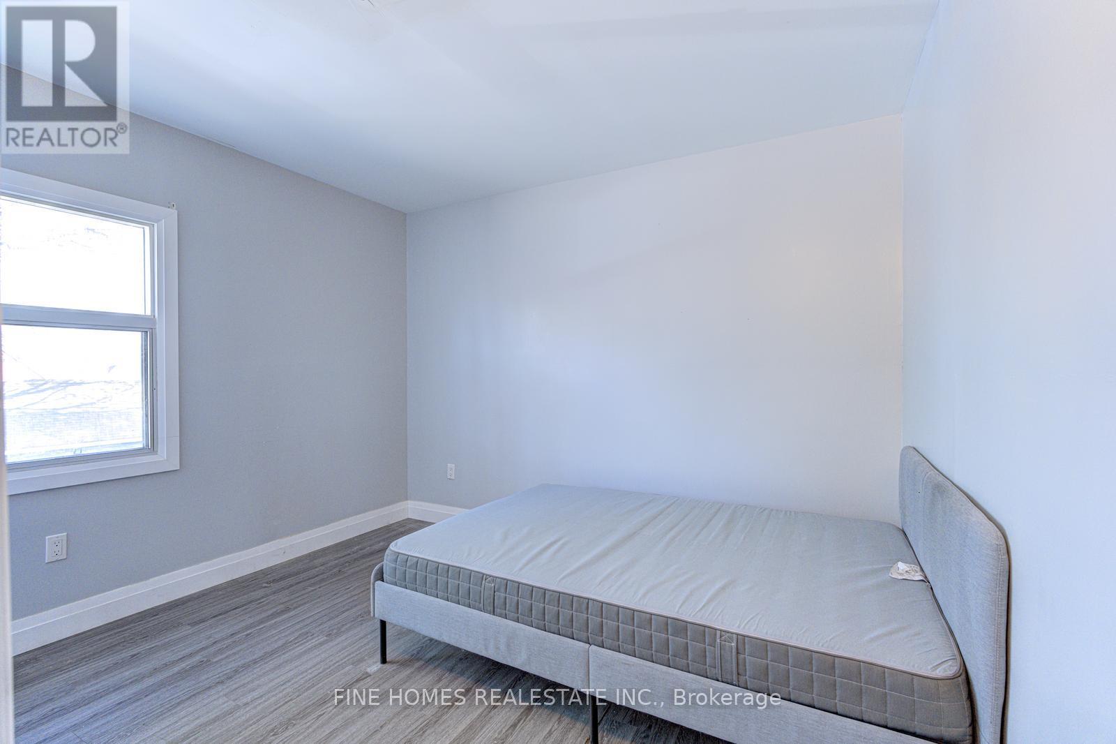 1762 Keele Street, Toronto, Ontario  M6M 3X1 - Photo 9 - W13083258