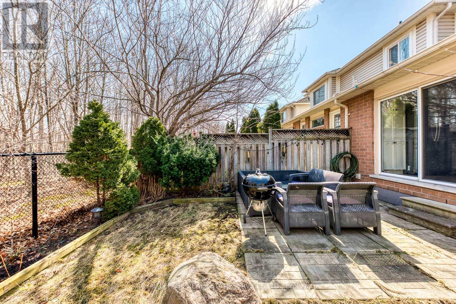 2066 Broadleaf Crescent, Burlington, Ontario  L7L 6S4 - Photo 27 - W13083274