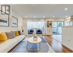 2066 BROADLEAF CRESCENT, Burlington, Ontario