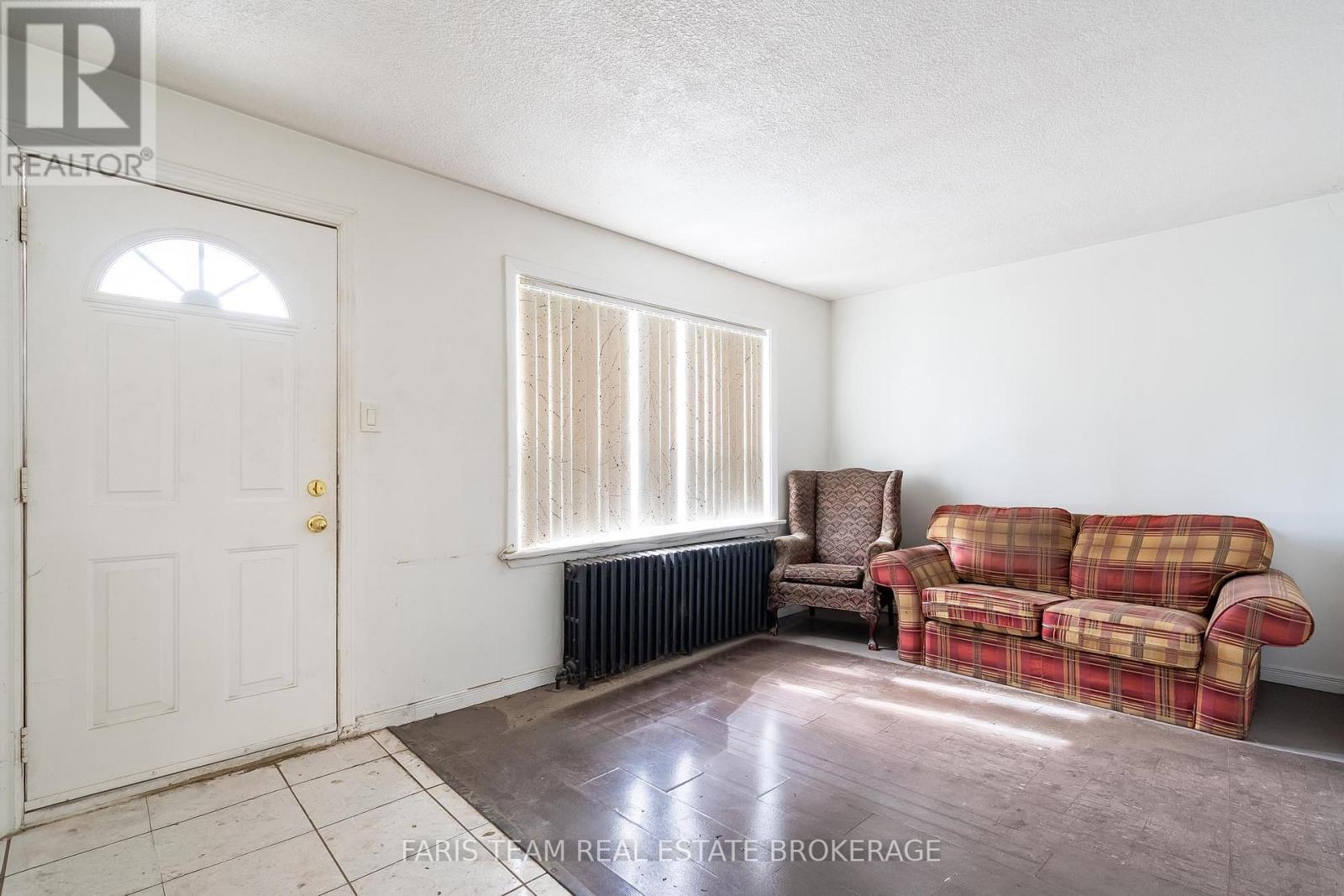 267 Lakeshore Road E, Mississauga, Ontario  L5G 1G8 - Photo 12 - W13083328