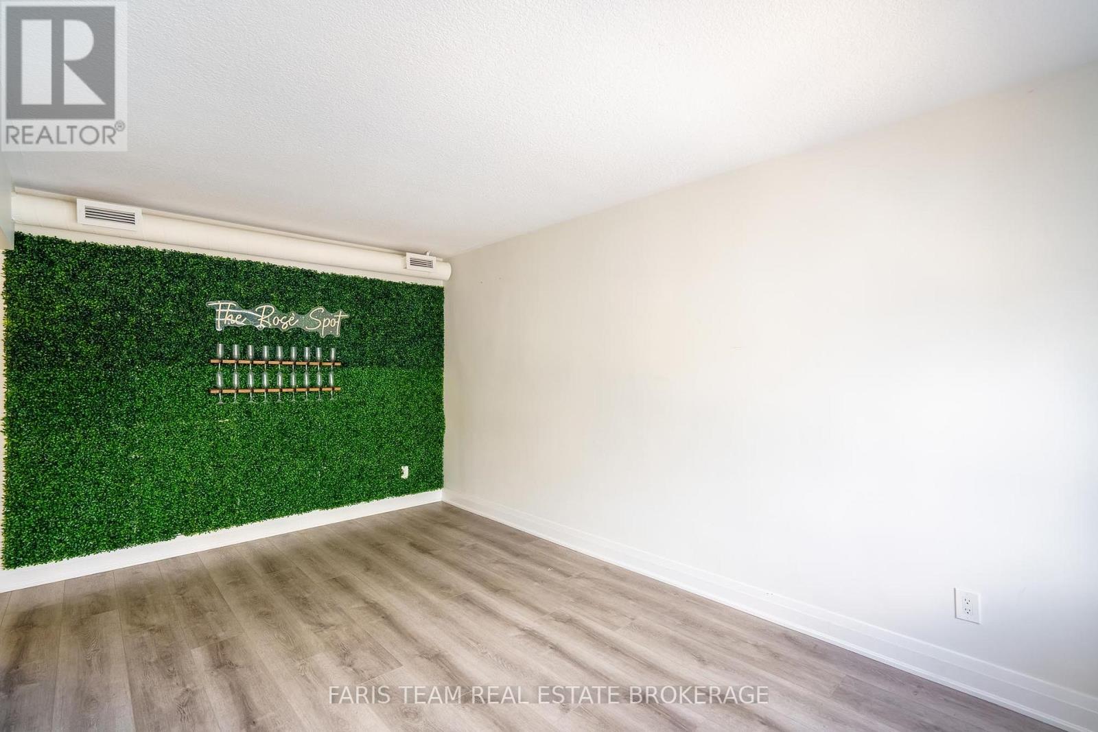267 Lakeshore Road E, Mississauga, Ontario  L5G 1G8 - Photo 28 - W13083328