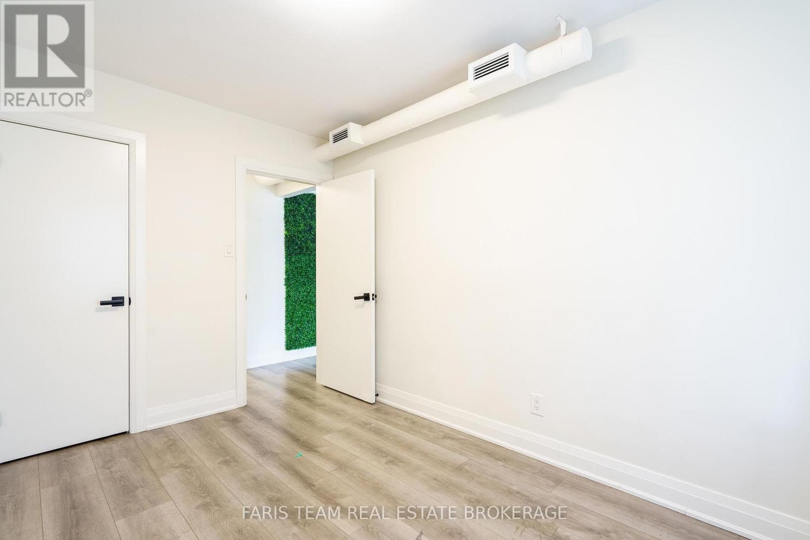 267 Lakeshore Road E, Mississauga, Ontario  L5G 1G8 - Photo 30 - W13083328