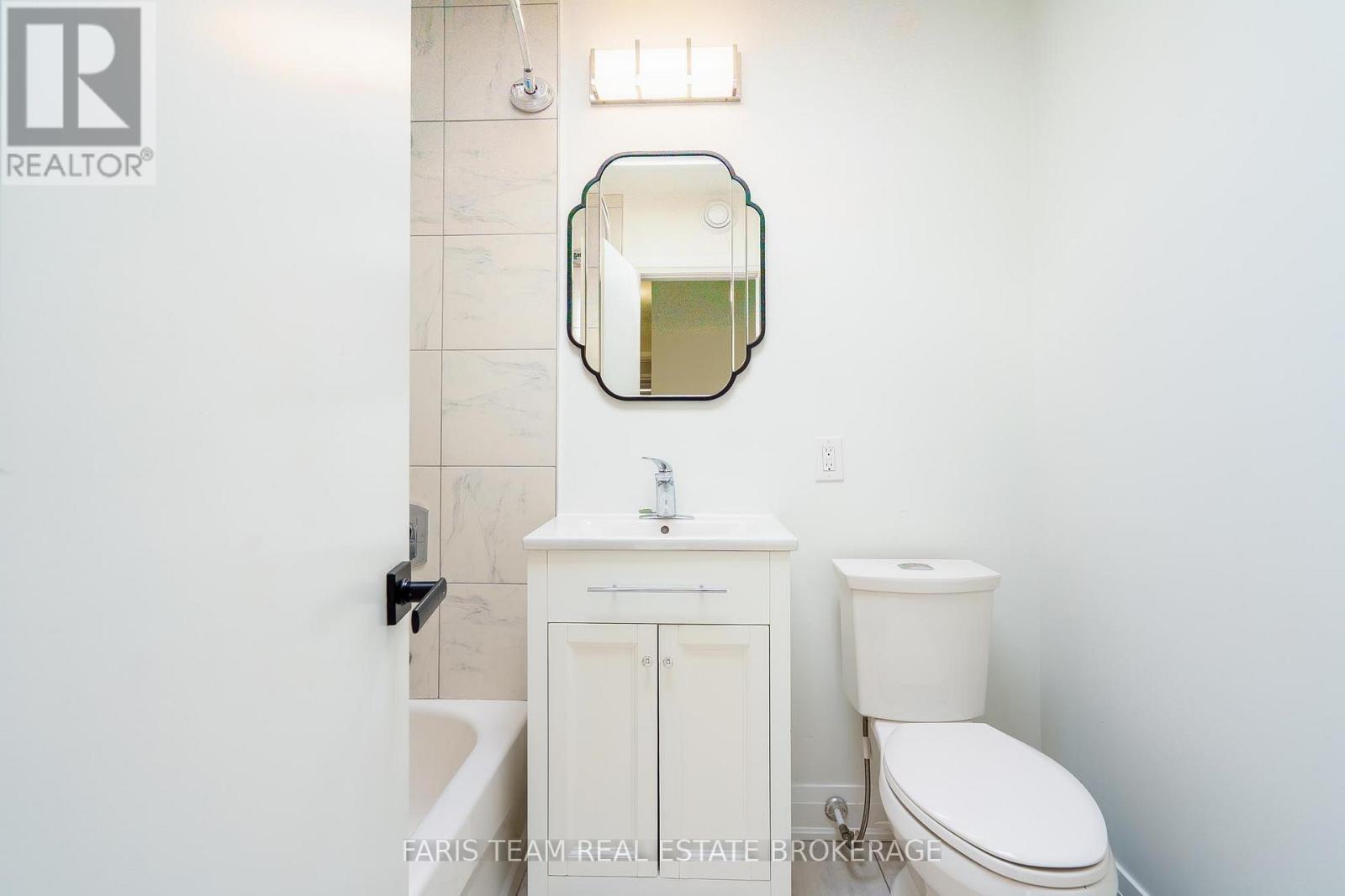 267 Lakeshore Road E, Mississauga, Ontario  L5G 1G8 - Photo 31 - W13083328