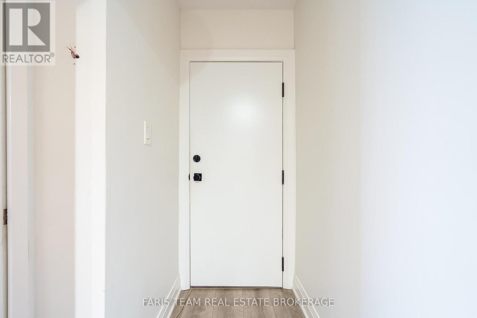 267 Lakeshore Road E, Mississauga, Ontario  L5G 1G8 - Photo 33 - W13083328