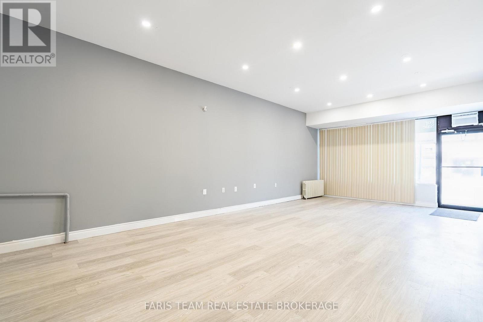 267 Lakeshore Road E, Mississauga, Ontario  L5G 1G8 - Photo 6 - W13083328