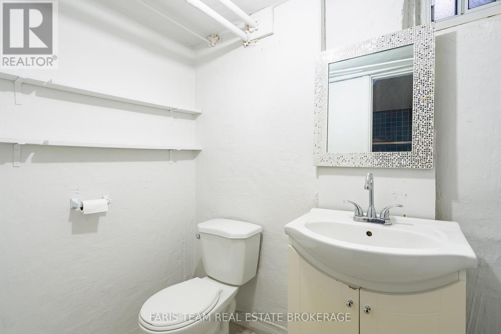 267 Lakeshore Road E, Mississauga, Ontario  L5G 1G8 - Photo 9 - W13083328
