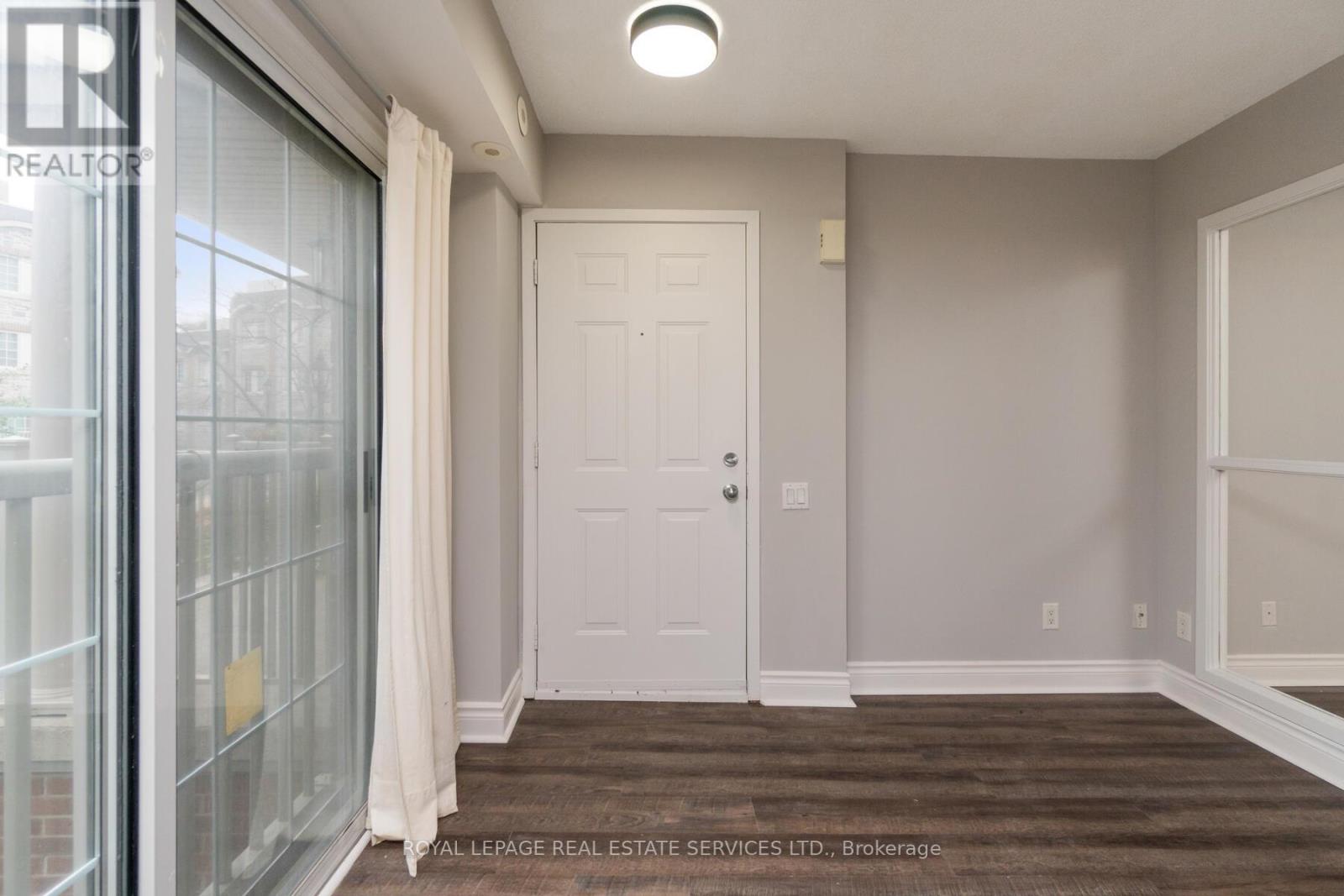 79 - 9 Windermere Avenue, Toronto, Ontario  M6S 5A4 - Photo 4 - W13083340