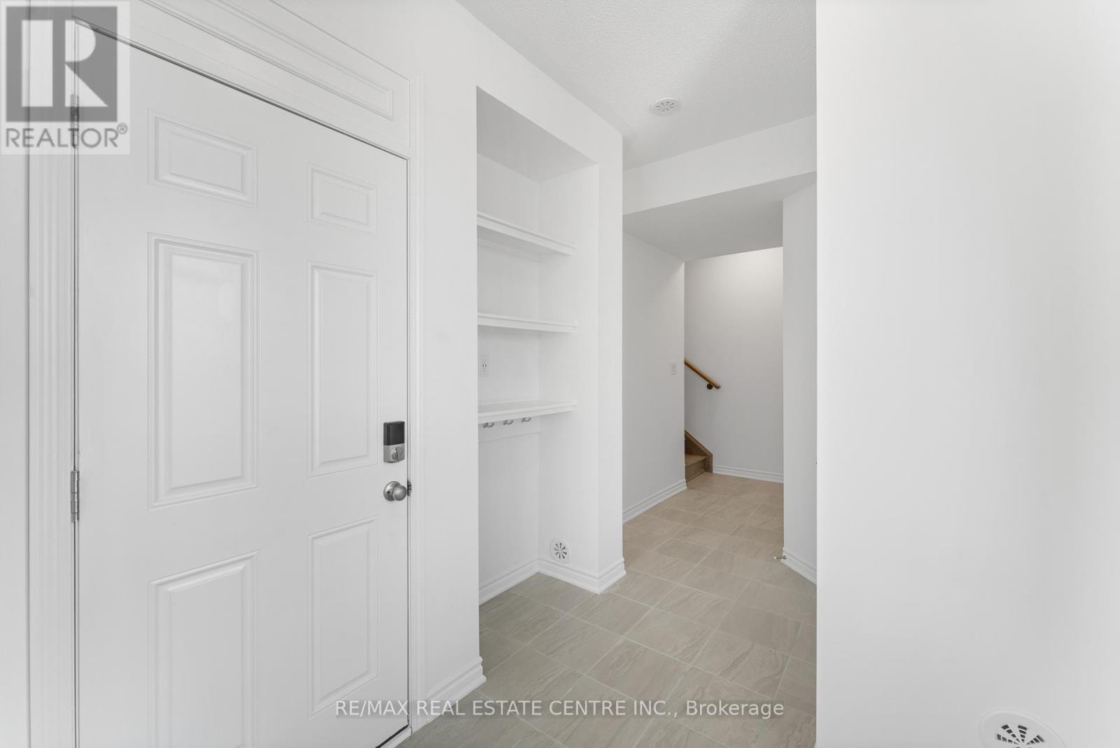 67 - 1317 Leriche Way N, Milton, Ontario  L9H 0H5 - Photo 4 - W13083354