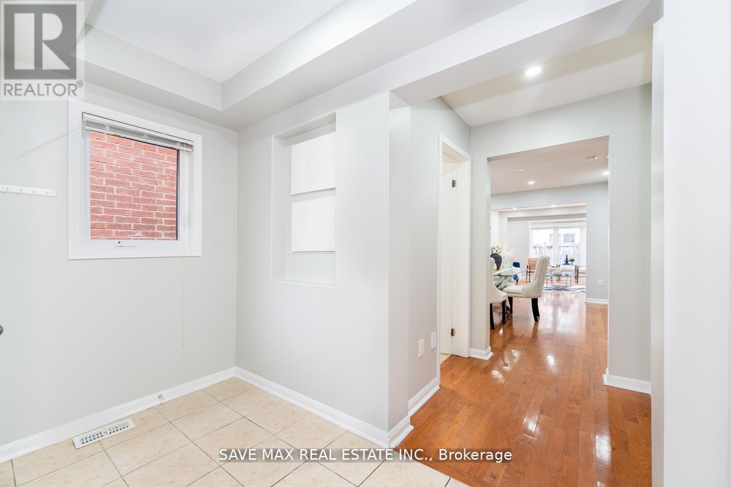 36 Bevington Road, Brampton, Ontario  L7A 0R9 - Photo 3 - W13083364