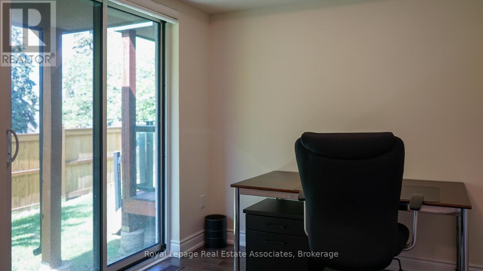 72 Pony Farm Drive, Toronto, Ontario  M9R 0B3 - Photo 4 - W13083386
