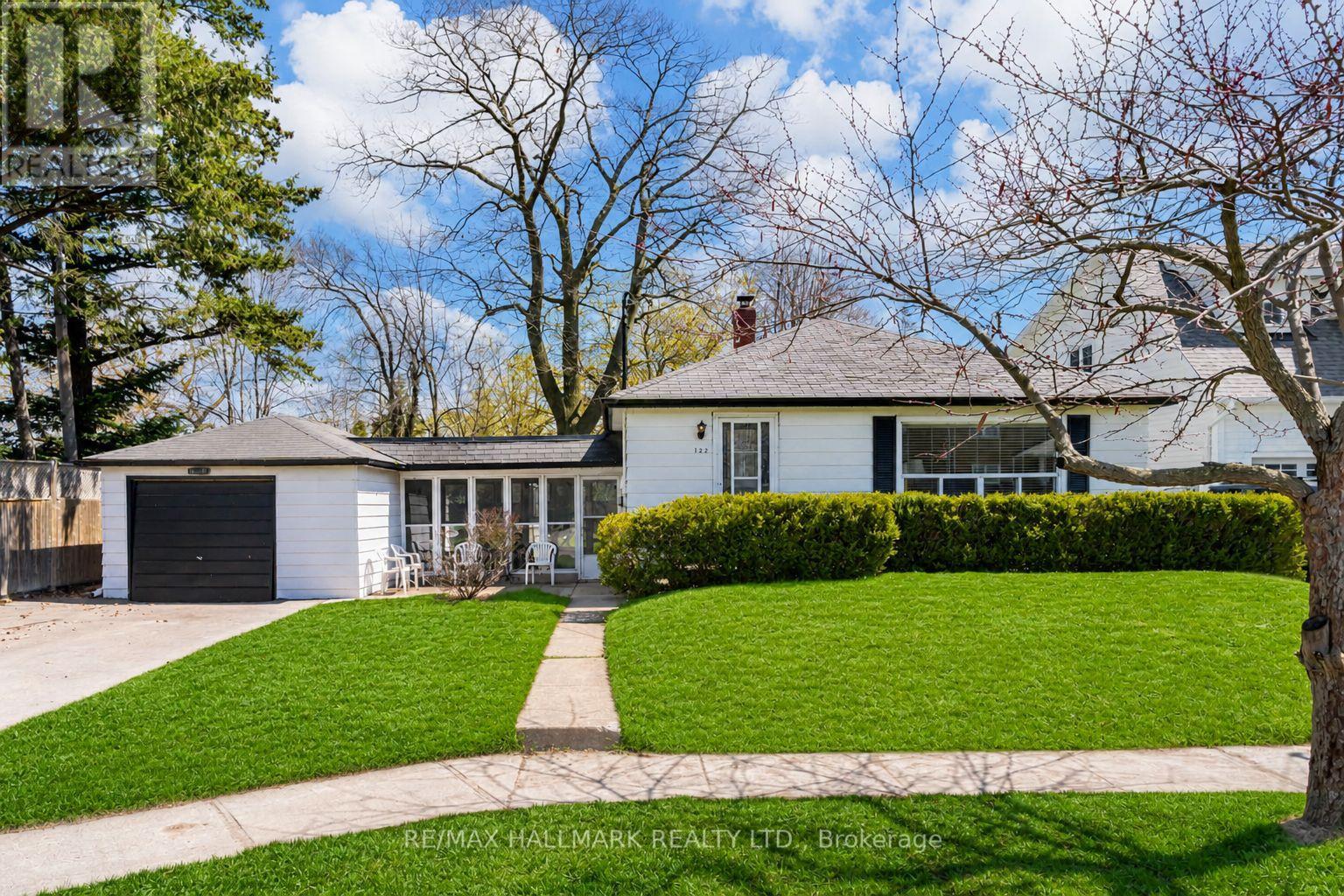 122 HAWTHORNE ROAD, Oakville, Ontario