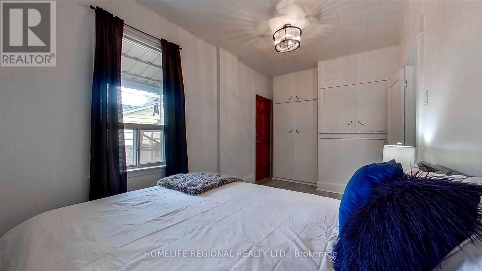22 Criscoe Street, Toronto, Ontario  M6N 3Y9 - Photo 11 - W13083404