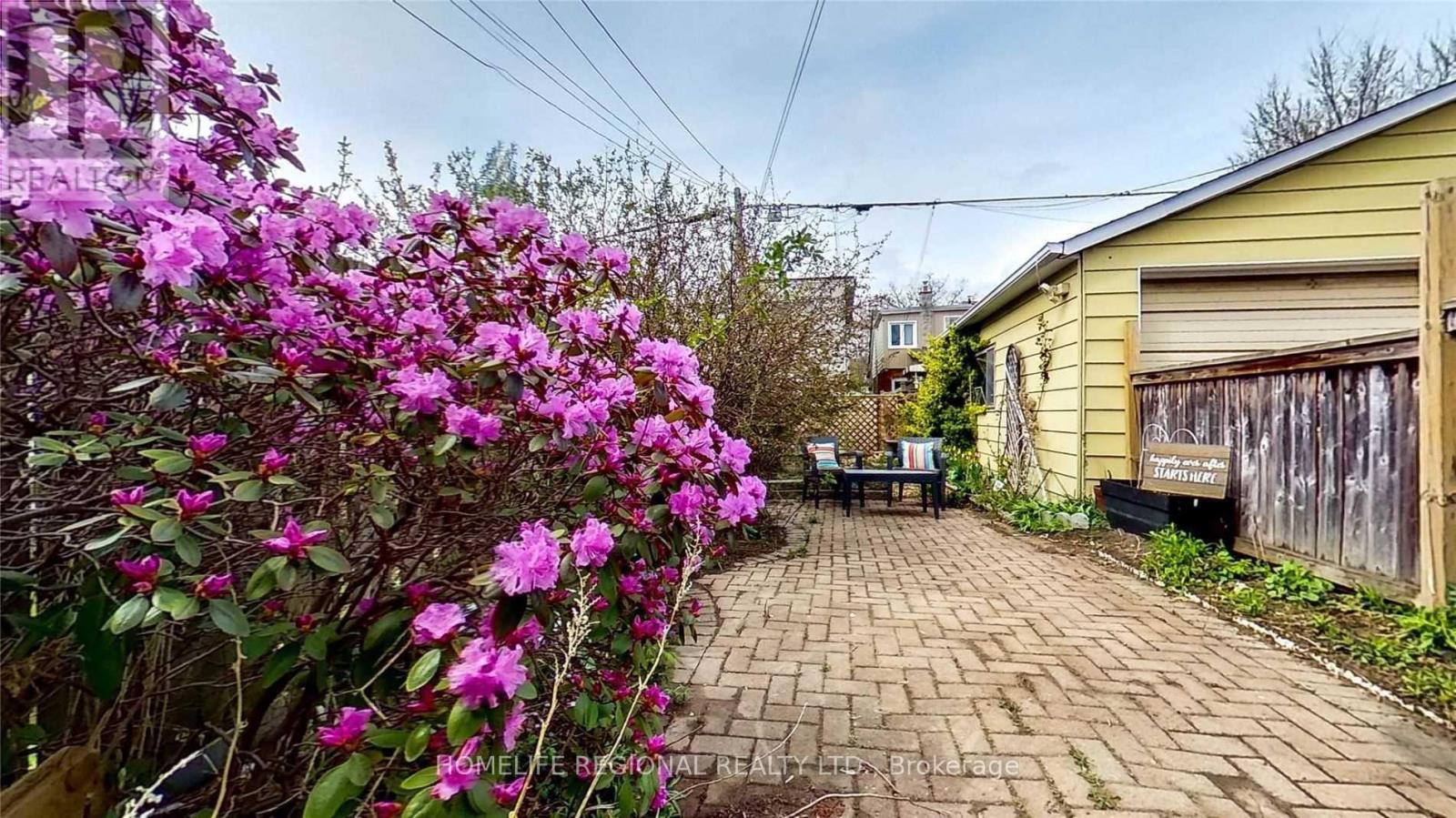 22 Criscoe Street, Toronto, Ontario  M6N 3Y9 - Photo 39 - W13083404
