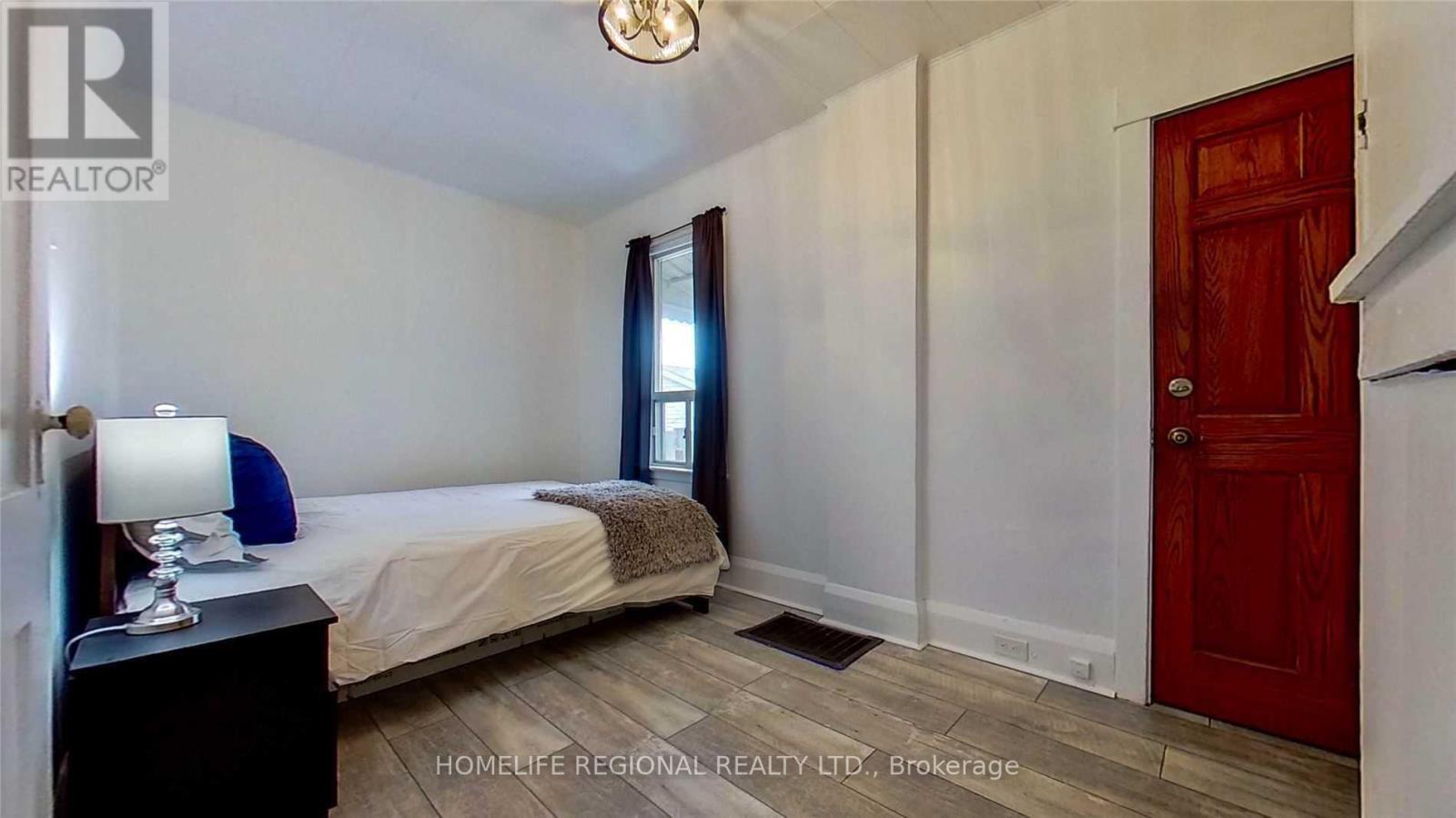 22 Criscoe Street, Toronto, Ontario  M6N 3Y9 - Photo 9 - W13083404