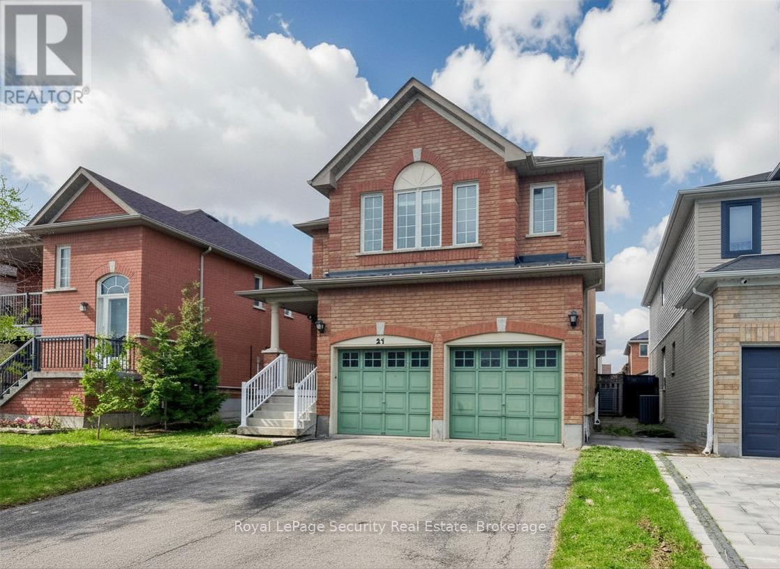 21 Fallstar Crescent, Brampton, Ontario  L7A 2J5 - Photo 2 - W13083408