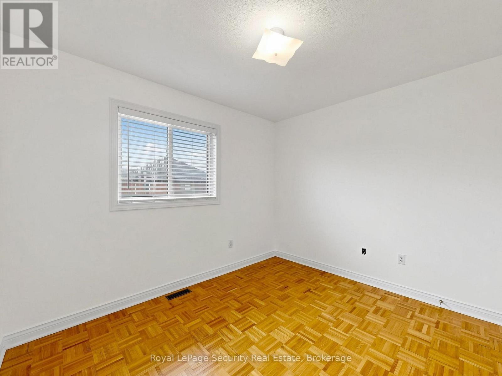 21 Fallstar Crescent, Brampton, Ontario  L7A 2J5 - Photo 29 - W13083408