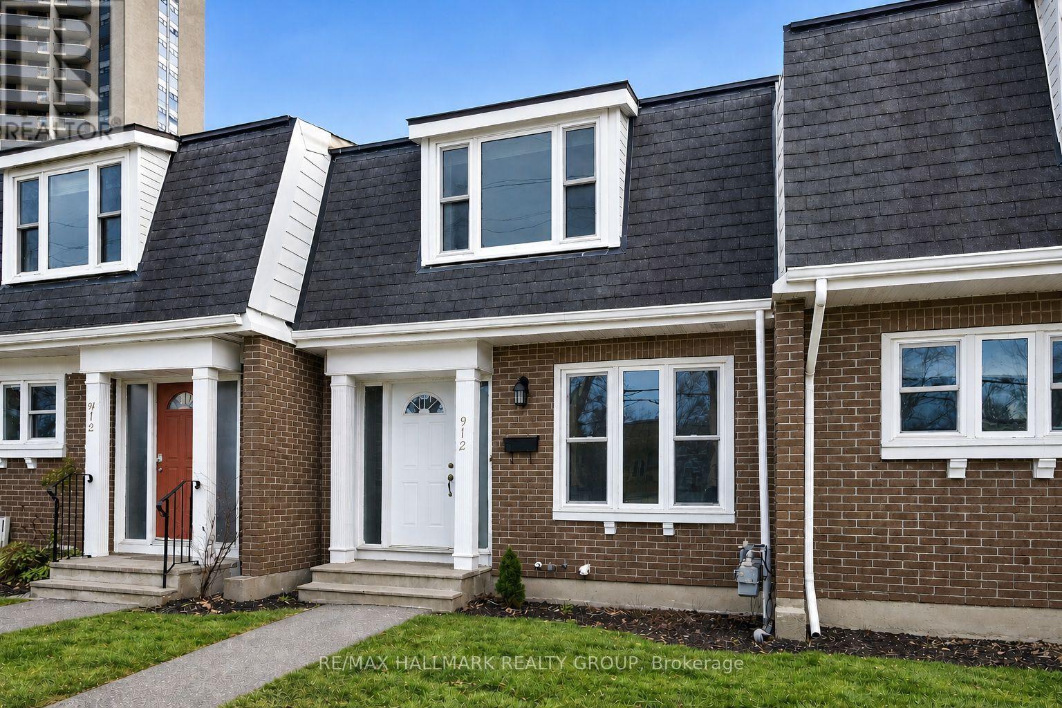 912 DYNES ROAD, Ottawa, Ontario