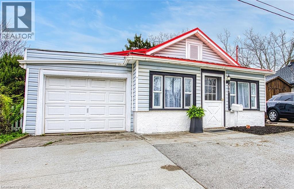 68 Riverside Drive, Welland, Ontario  L3C 5E2 - Photo 2 - 40826966