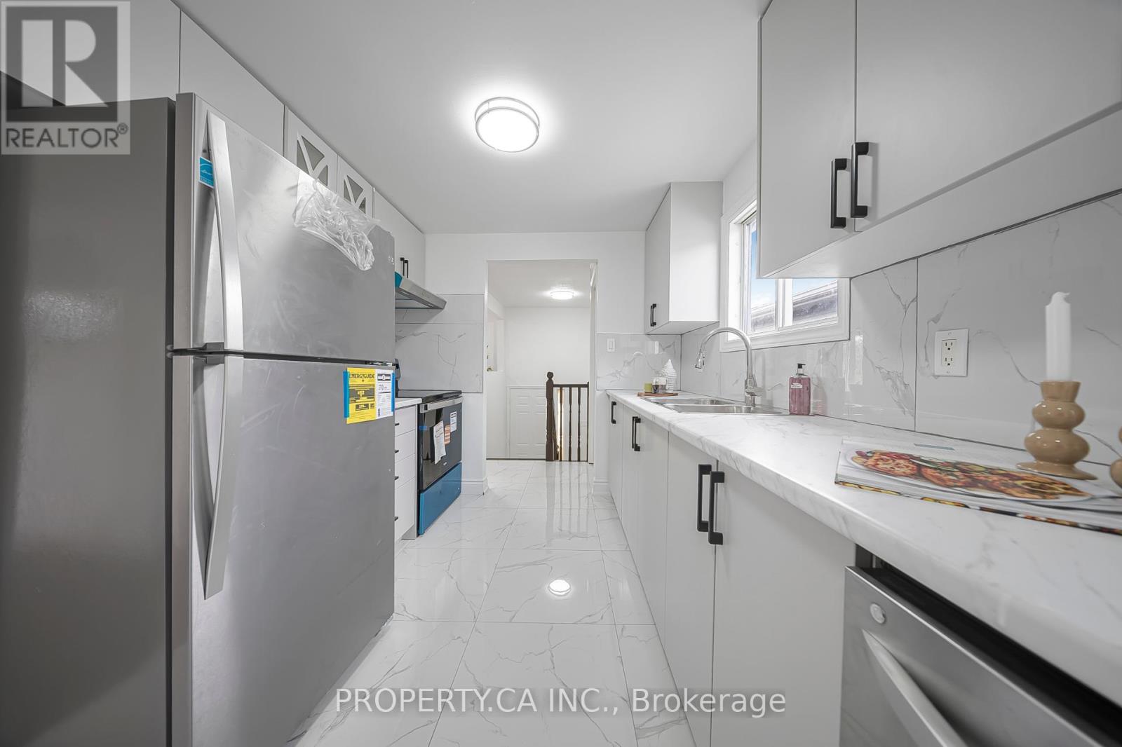 89 Ristau Crescent, Kitchener, Ontario  N2E 3A9 - Photo 14 - X13083022