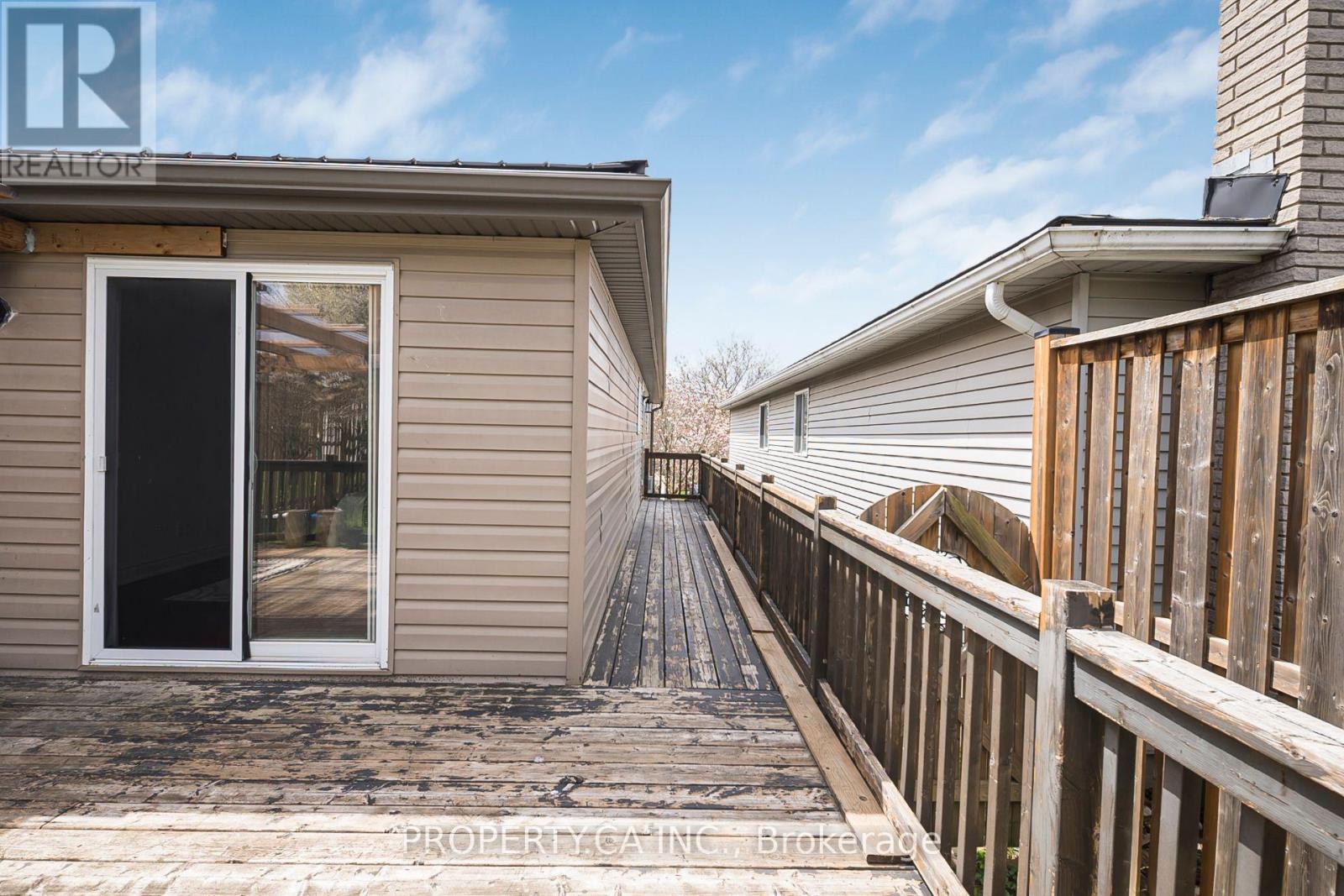 89 Ristau Crescent, Kitchener, Ontario  N2E 3A9 - Photo 35 - X13083022