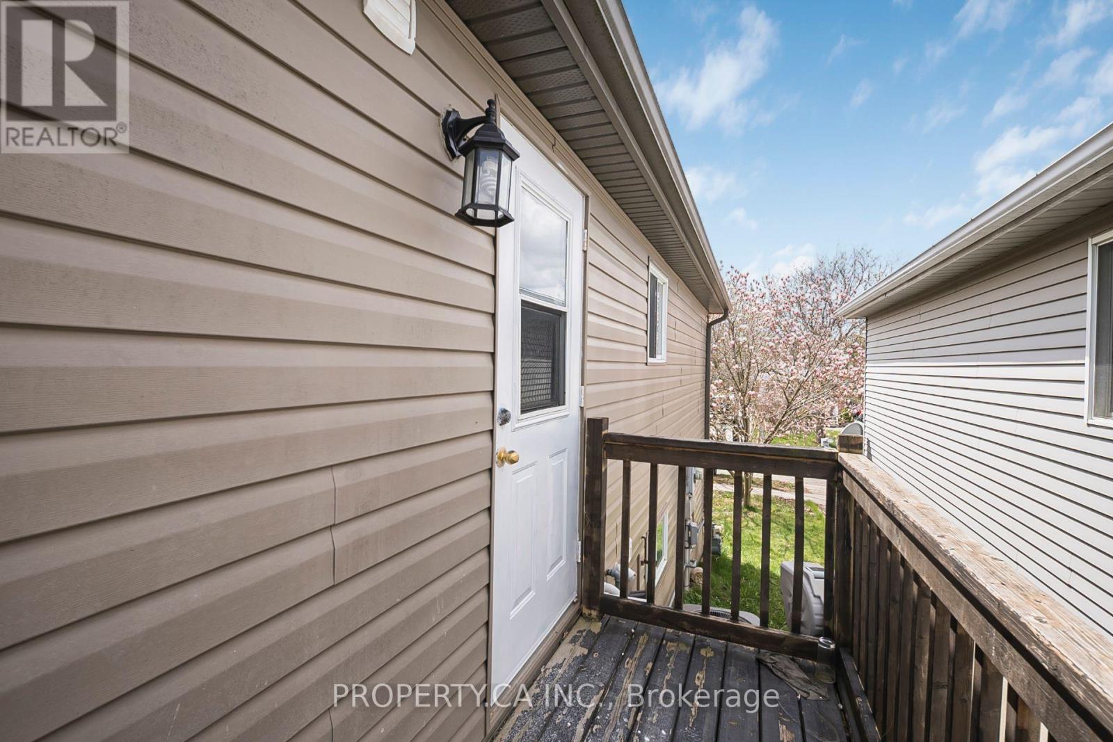 89 Ristau Crescent, Kitchener, Ontario  N2E 3A9 - Photo 36 - X13083022