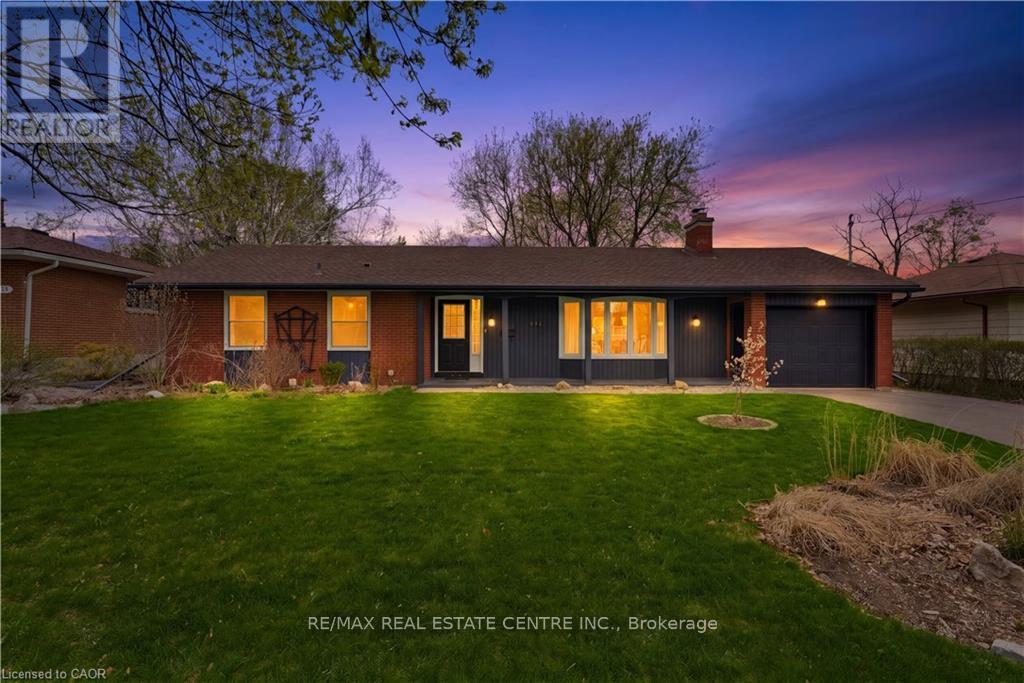 147 CHURCHILL DRIVE, Cambridge, Ontario