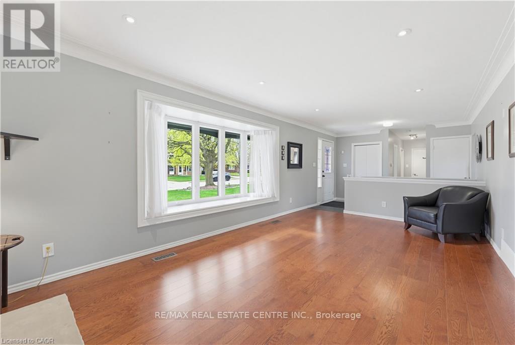 147 Churchill Drive, Cambridge, Ontario  N1S 1S3 - Photo 9 - X13083220