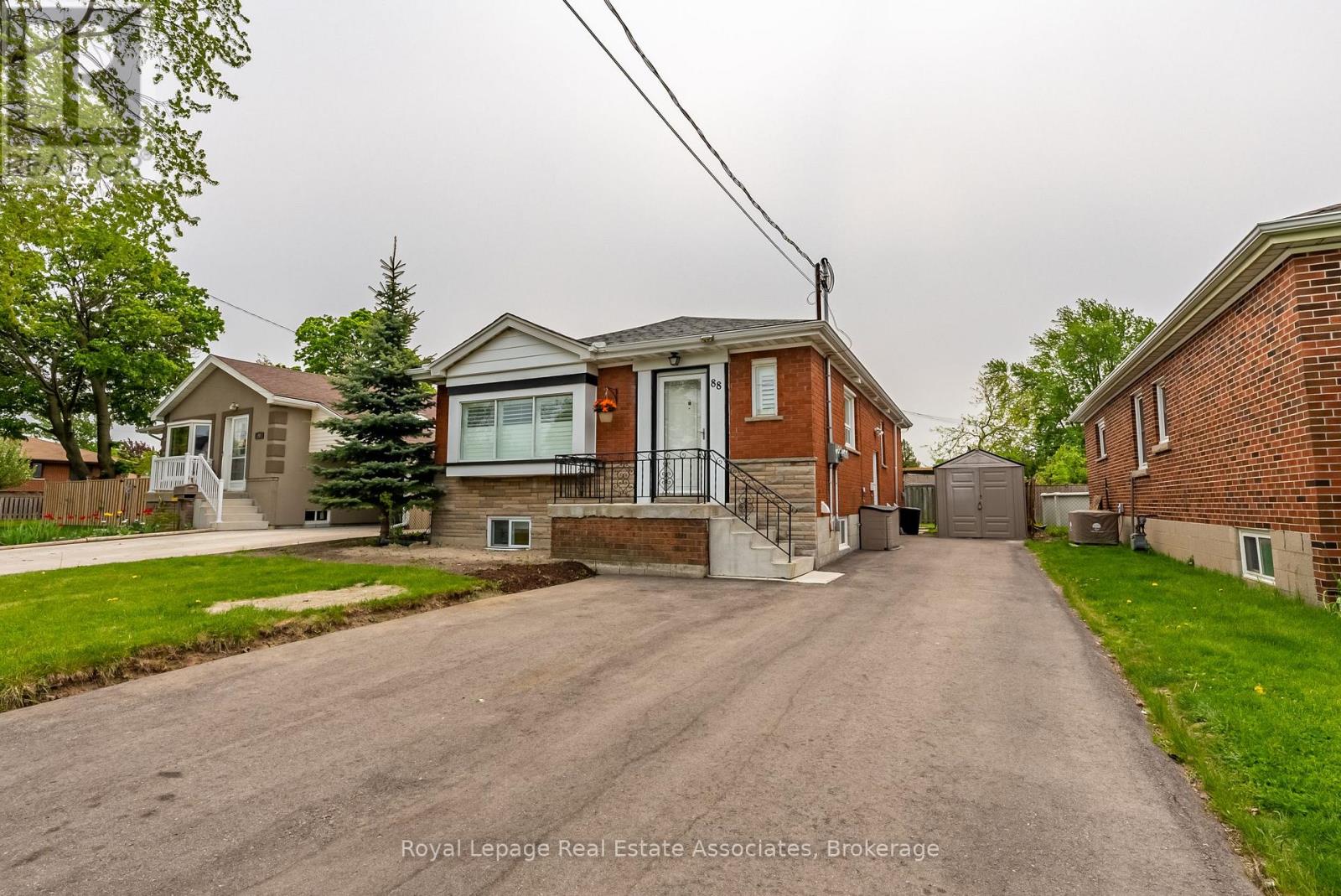 LOWER LEVEL - 88 SOUTH BEND ROAD E, Hamilton, Ontario