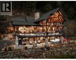 800 TAYLOR ROAD, Bowen Island, British Columbia