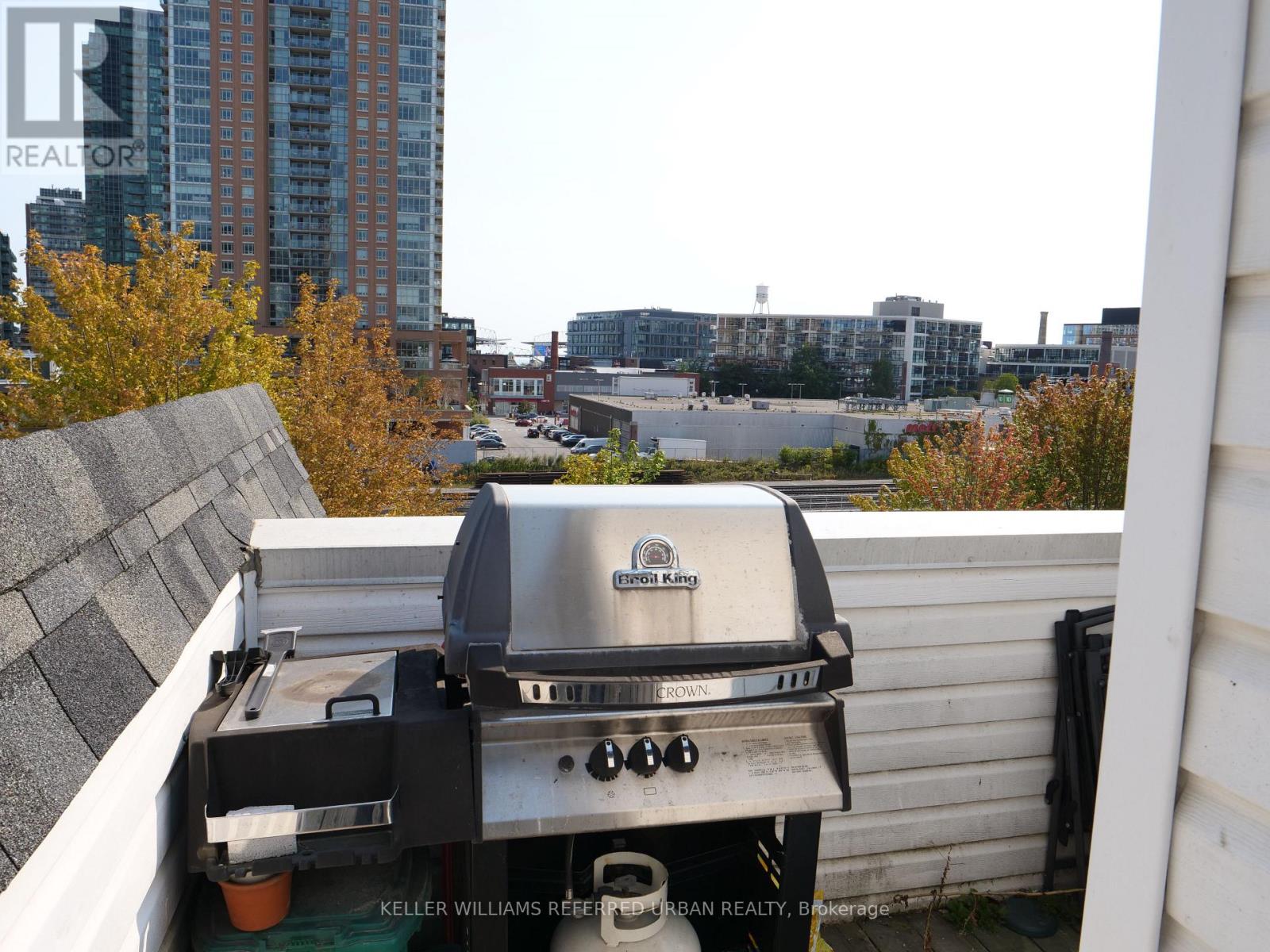 210 - 12 Sudbury Street, Toronto, Ontario  M6J 3W7 - Photo 17 - C13082872