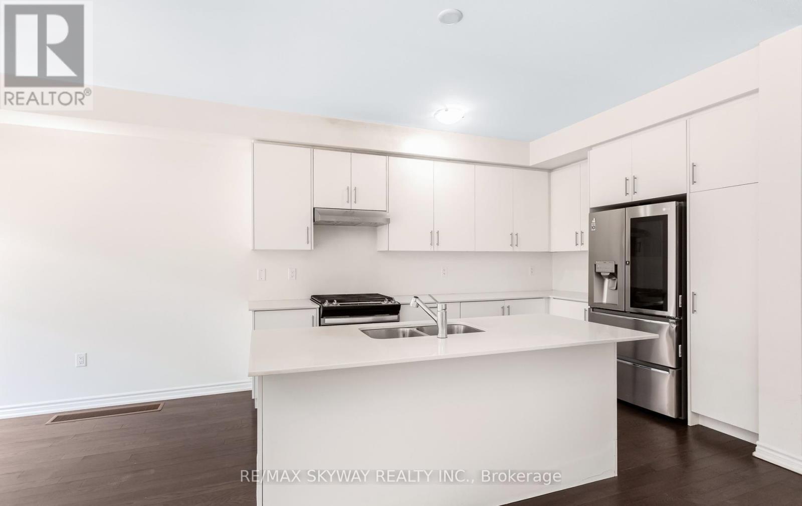 146 Shepherd Drive, Barrie, Ontario  L9J 0P9 - Photo 10 - S13041950