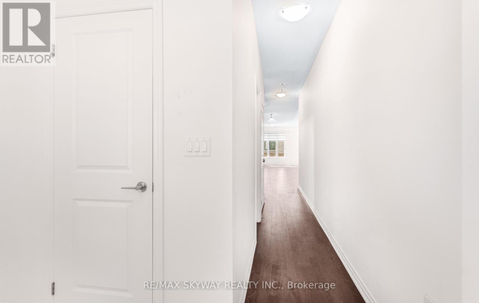 146 Shepherd Drive, Barrie, Ontario  L9J 0P9 - Photo 4 - S13041950