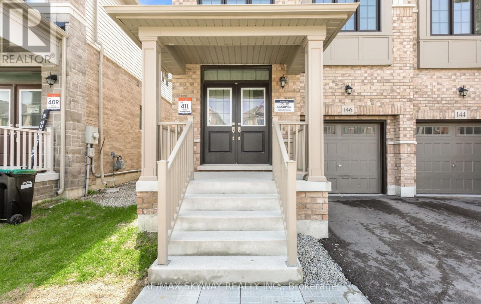 146 Shepherd Drive, Barrie, Ontario  L9J 0P9 - Photo 3 - S13041950