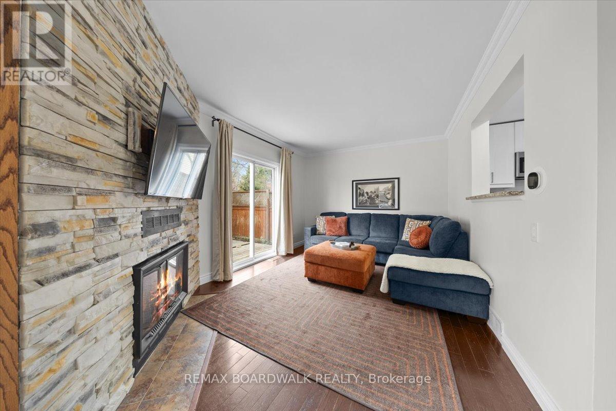 407 Sanderling Court, Ottawa, Ontario  K1E 2V5 - Photo 12 - X13083430