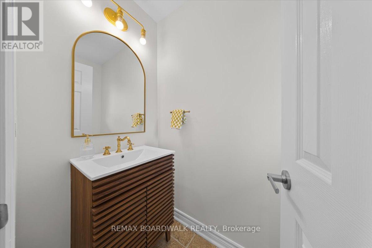 407 Sanderling Court, Ottawa, Ontario  K1E 2V5 - Photo 16 - X13083430