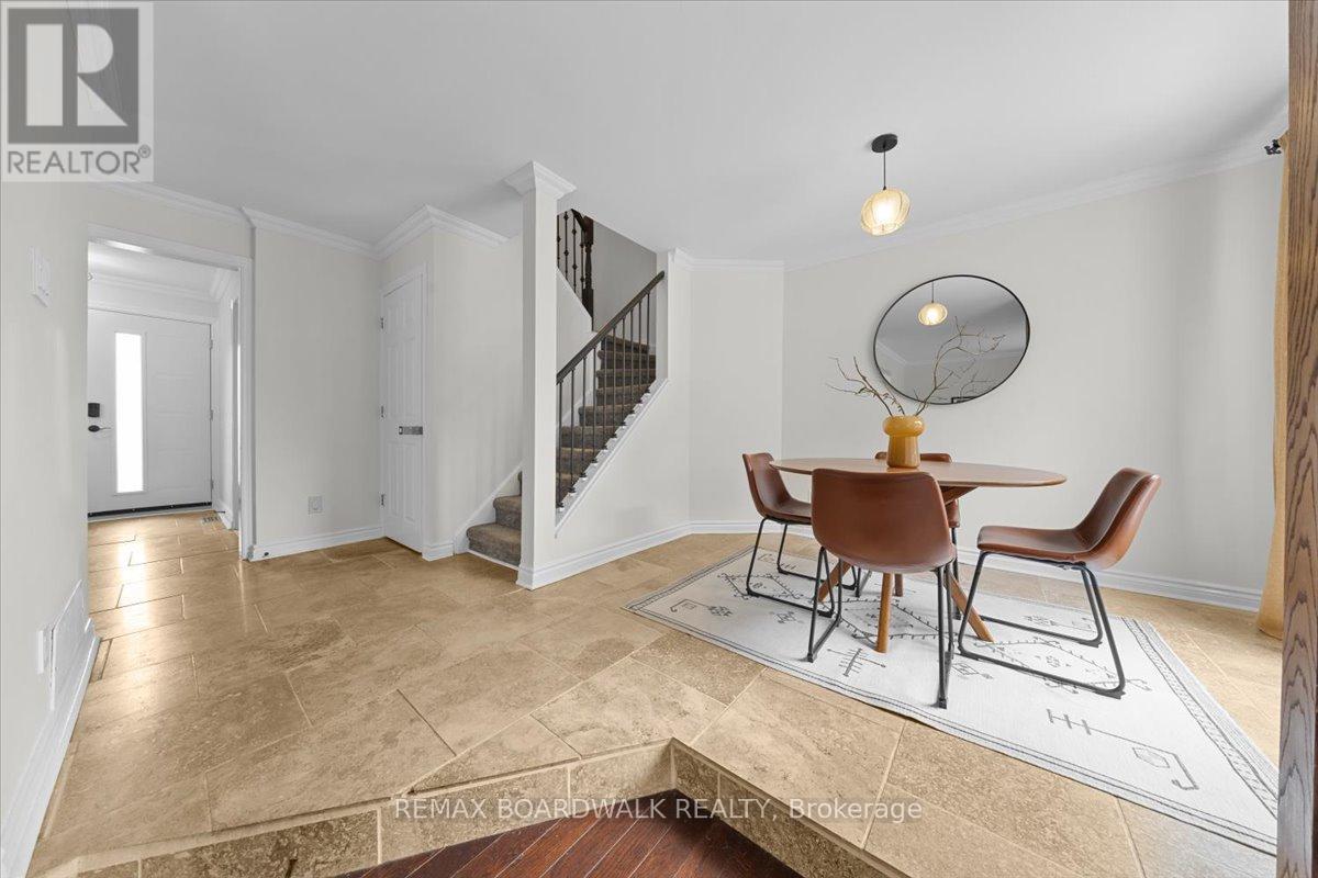 407 Sanderling Court, Ottawa, Ontario  K1E 2V5 - Photo 9 - X13083430
