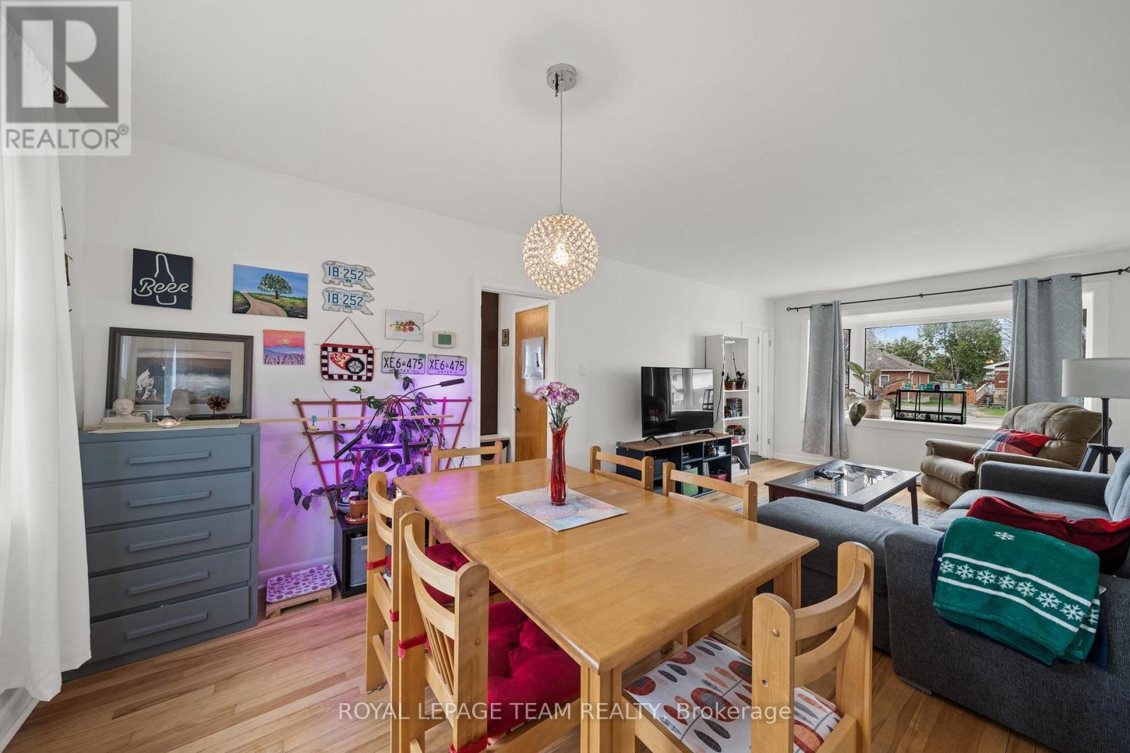 873 Smyth Road, Ottawa, Ontario  K1G 1P4 - Photo 18 - X13083488