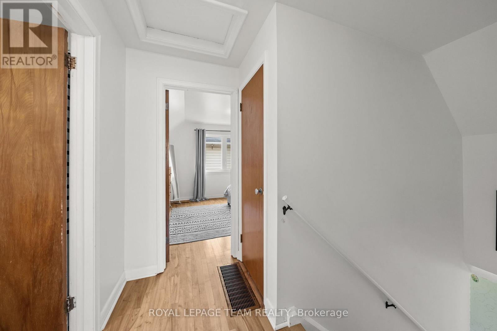 873 Smyth Road, Ottawa, Ontario  K1G 1P4 - Photo 21 - X13083488